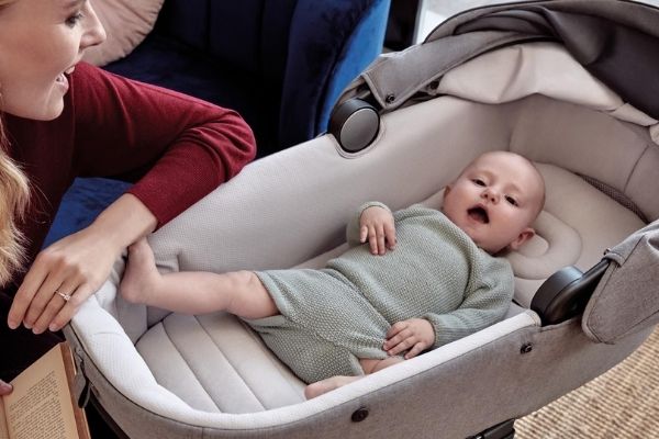 capazo amplio y ergonomico del carrito inglesina electa